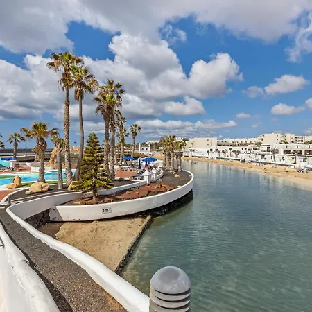 Home2book Bright & Pool, Costa Teguise