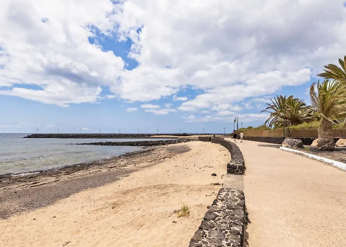 Home2book Bright & Pool, Apartman Costa Teguise